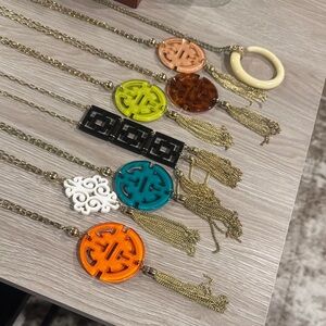 Colorful Pendant Necklace Set